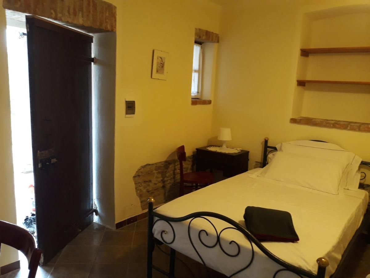 Agriturismo Cascina Binelli Dogliani Esterno foto